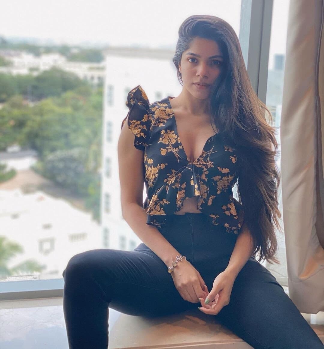 Udaipur Call Girl Enquiry and Booking Steps